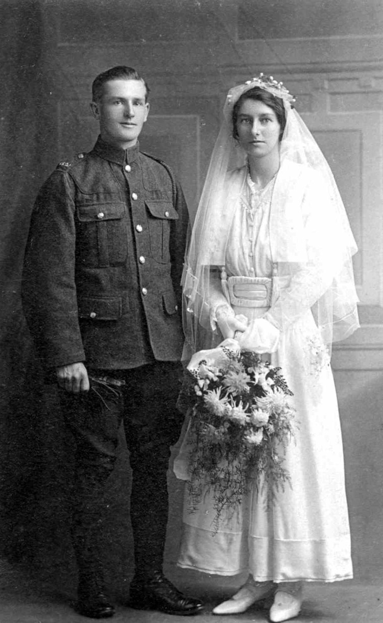 images my ideas 2/2 WC 1915-9 George & Hilda Millard in wedding 008.jpg